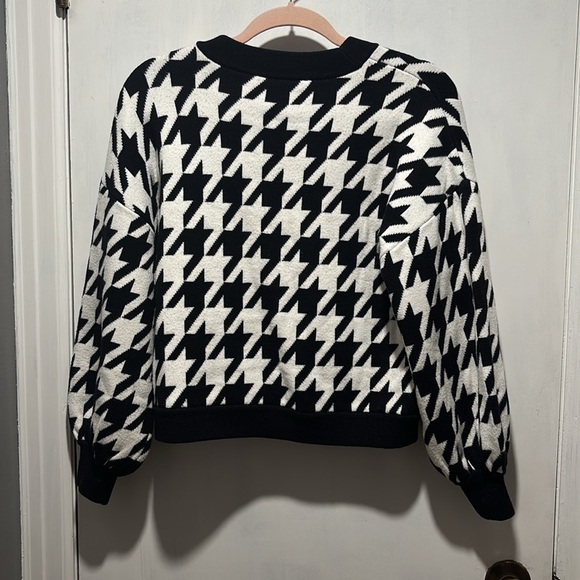 ‼️ALICE+OLIVIA sweater‼️ - Picture 8 of 9